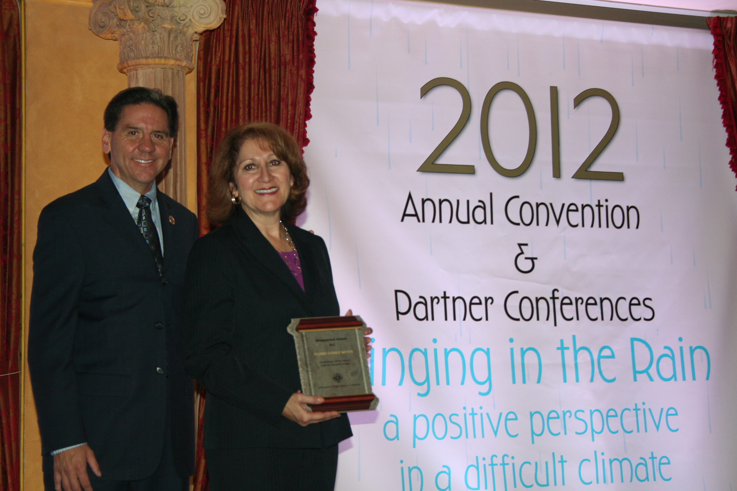Eloise Gomez Reyes receives Distinguished Alumni Award.